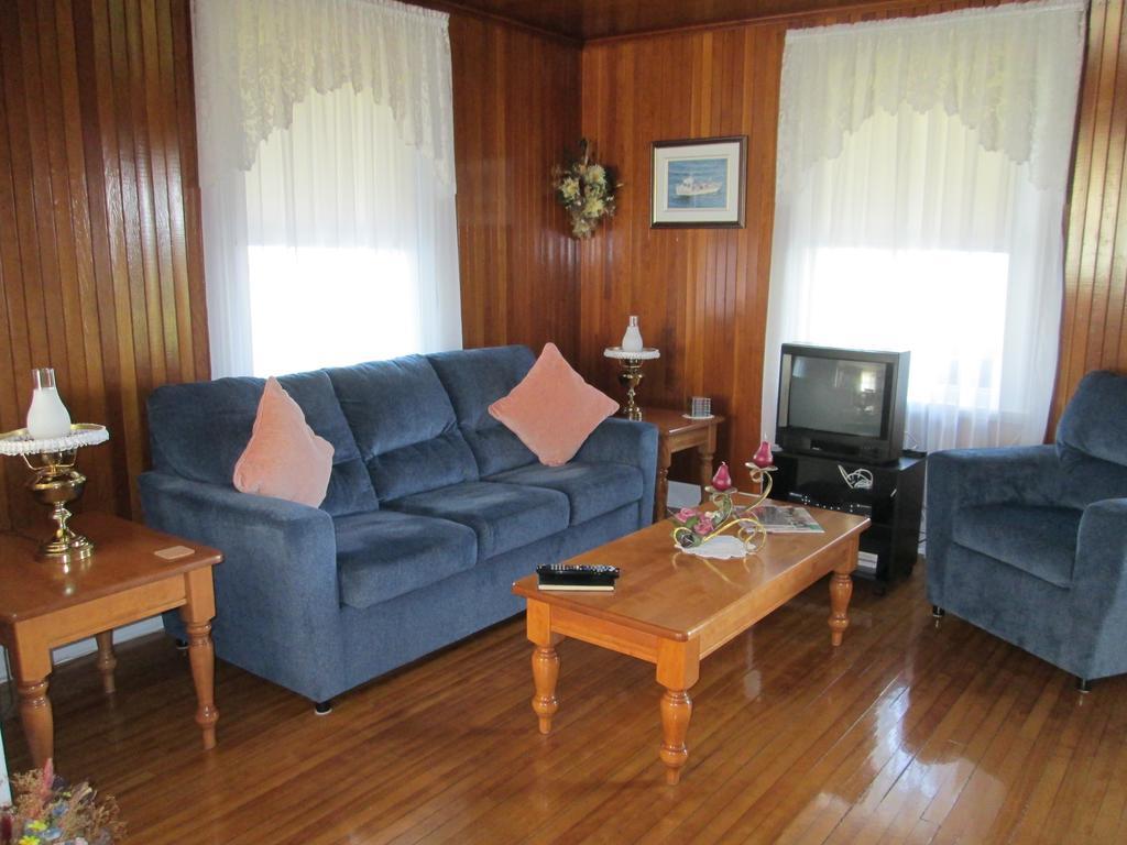 Gite Les Acres Tranquilles B&B Port-Daniel Exteriör bild